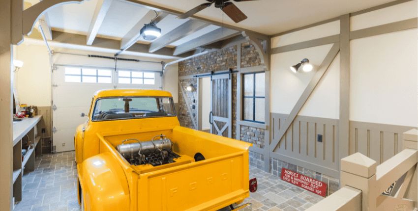 趣味と家族が共存する一体型ガレージライフ